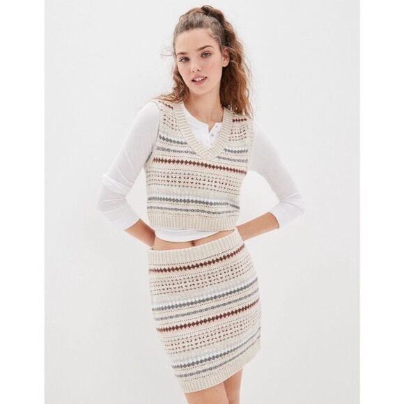American Eagle Outfitters Dresses & Skirts - American Eagle Women's‎ M Knit Knee Length Skirt Multicolor